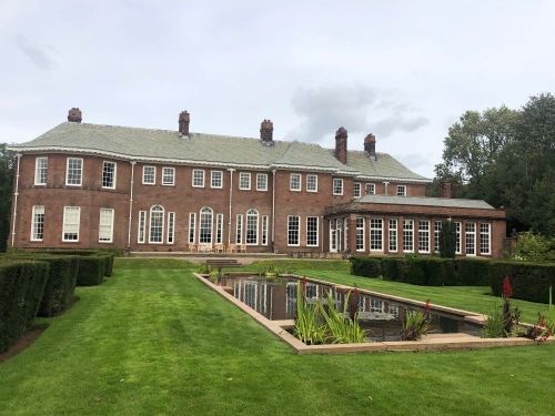 30.8.19_Burton_Manor_outside 30.8.19_Burton_Manor_outside